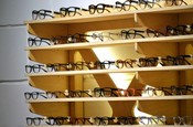 Brillen und Kontaktlinsen auf Rechnung bestellen trotz negativer Schufa